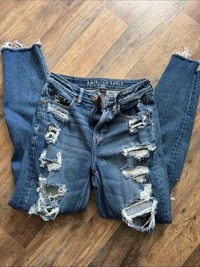 American Eagle Outfitters Women’s Raw-Hem Distressed Dark Blue Mom Jeans